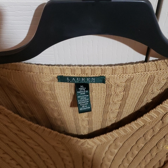 Sweater - Picture 2 of 4